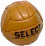 Na początku 1970 roku Eigil Nielsen i SELECT znowu okazali się pionierami, wypuszczając na rynek 32 panelową piłkę ręczną.