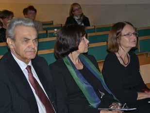 4 Katarzyną Wojcieszek, scharakteryzowały Mafosfamid jako nowy przeciwnowotworowy związek chemioterapeutyczny. Na zakończenie tej sesji głos zabrał Pan Prof. dr hab.