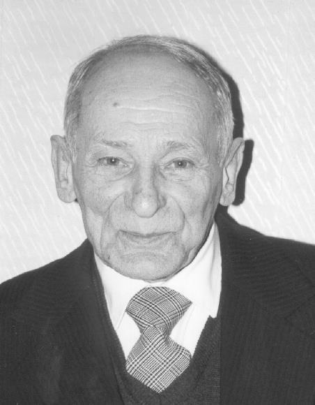 Jako internowany wykorzystał możliwości dokształcenia się w swojej specjalizacji: konstrukcje inżynierskie. Jego żoną była dr inż. Danuta Mischke, która także była członkiem KTT.