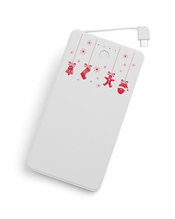 Po włączeniu funkcji grzania power bank nagrzewa się w ciągu 2-3 minut do komfortowej temperatury 55 C i utrzymuje ciepło do 3 godzin. Wykonany z metalu, ozdobiony silikonową opaską z rogami renifera.