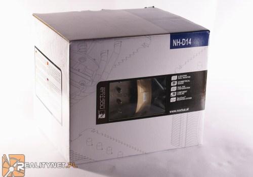 2. Noctua NH-D14 Noctua NH-D14 Gabaryty pudełka, w którym otrzymujemy cooler robią wrażenie i