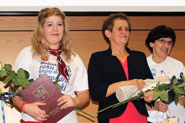 Mistrzowie wolontariatu 2016 roku Paulina Szulc, Maria Tomana i Stefania Szwarc to najlepsze wolontariuszki roku 2016.