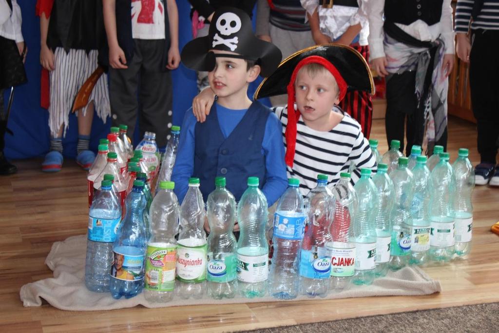 ŁÓDKA Z BUTELEK (PREZENTACJA WIERSZA