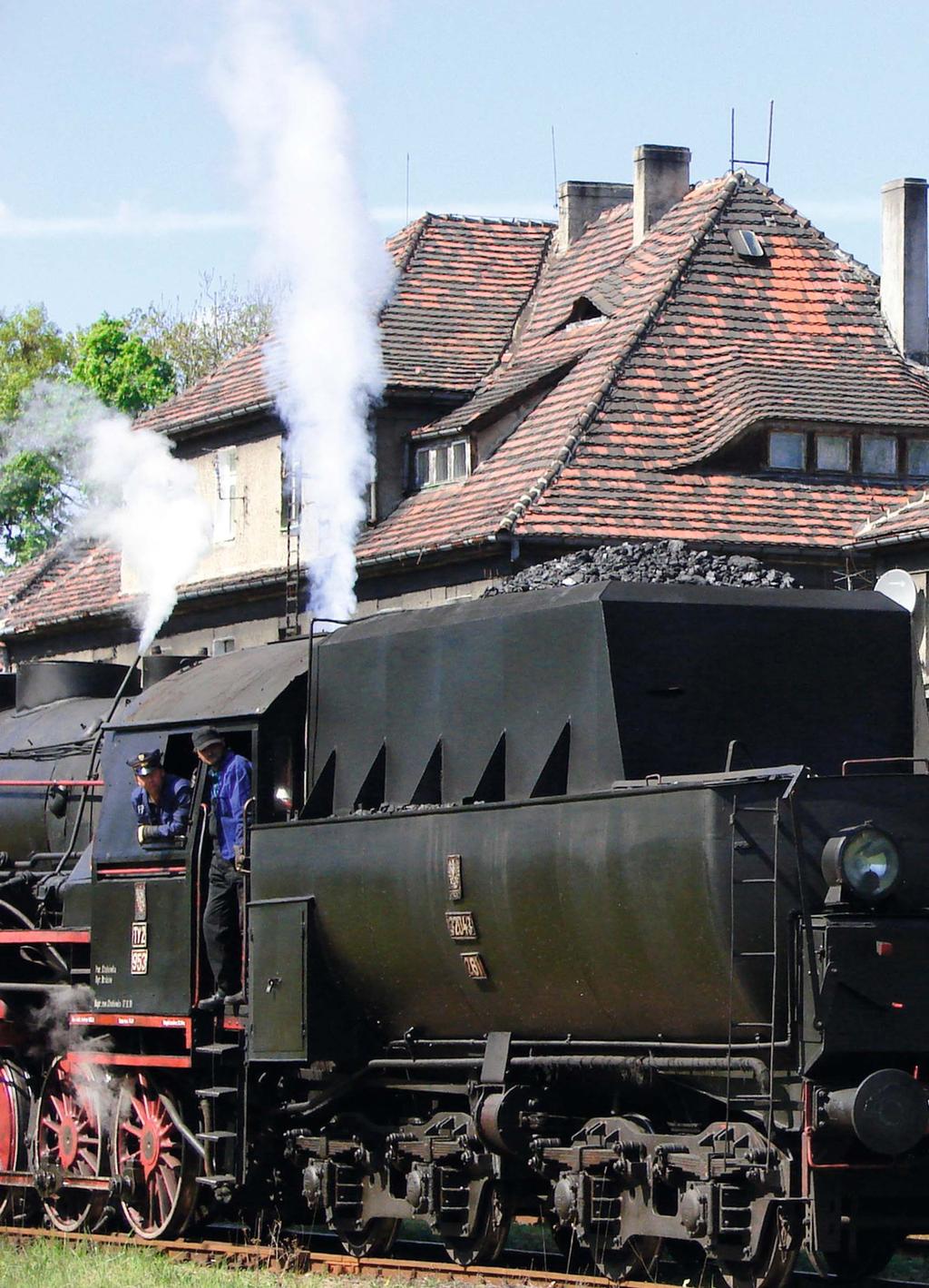 Plany budowy kolejowego połączenia Berlina z Wrocławiem pochodzą już sprzed 1846 roku. Pierwsze koncepcje pojawiły się w 1830 roku i był to tak zwany plan Wolfa.