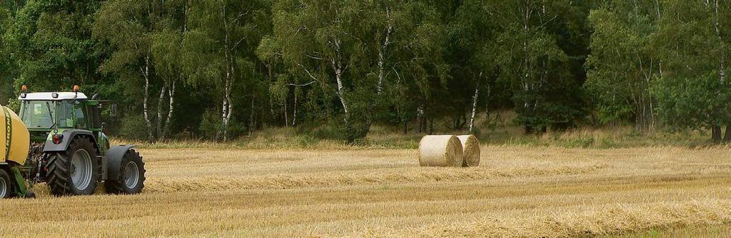 Komfortowa obsługa - również to charakteryzuje prasy Comprima z owijarką, produkowane przez firmę KRONE.