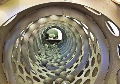 Rys. 10. Sortownik bębnowo-walcowy fi rmy Iteca Socadei [9]. Fig. 10. An Iteca Socadei drum-roller sorter [9]. Rys. 11.