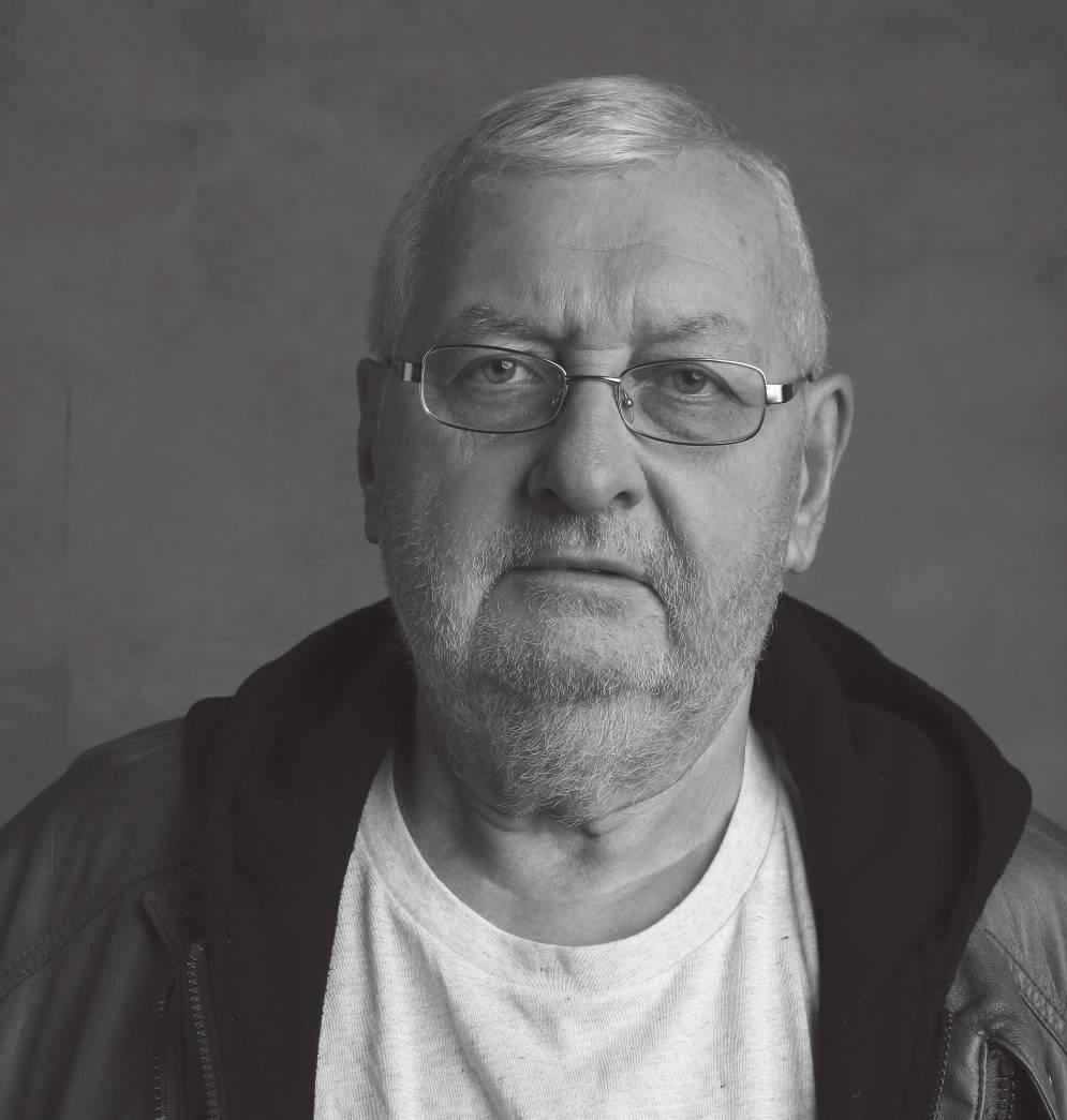 JURY KONKURSU GŁÓWNEGO Janusz Zaorski - Przewodniczący Jury Scenarzysta, reżyser i producent filmowy. Wykładowca akademicki. Doktor sztuki filmowej.