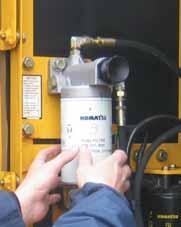 Ponadto, operator ma możliwość szybkiego wymontowania i zamontowania chłodnicy powietrza doładowującego, oraz chłodnic oleju i silnika. Separator wody Separator wody stanowi wyposażenie standardowe.