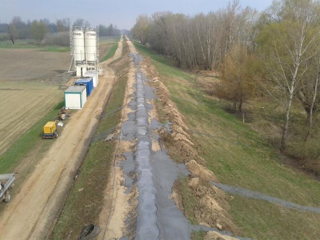 Wykonano przesłonę przeciwfiltracyjną metodą wgłębnego