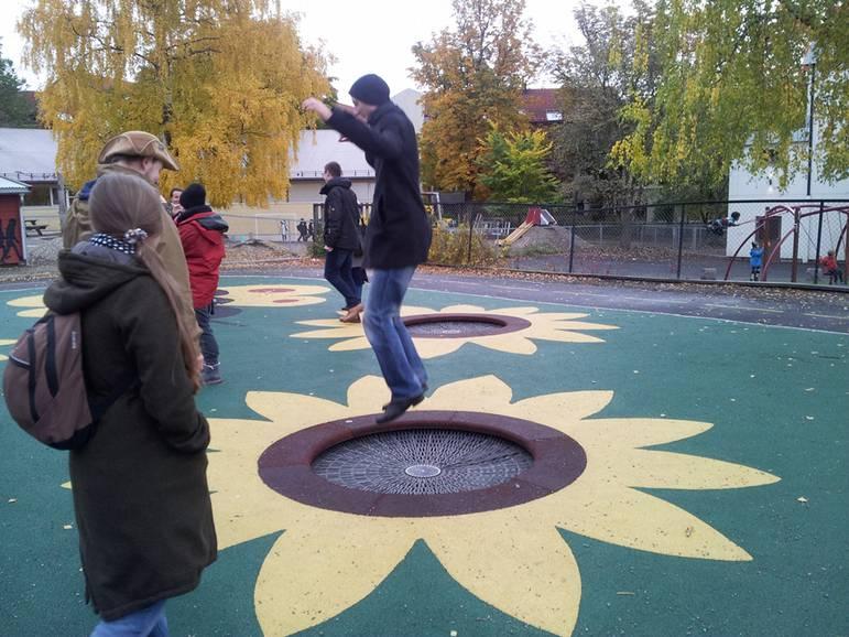 Przykład trampoliny ziemnej (Oslo):