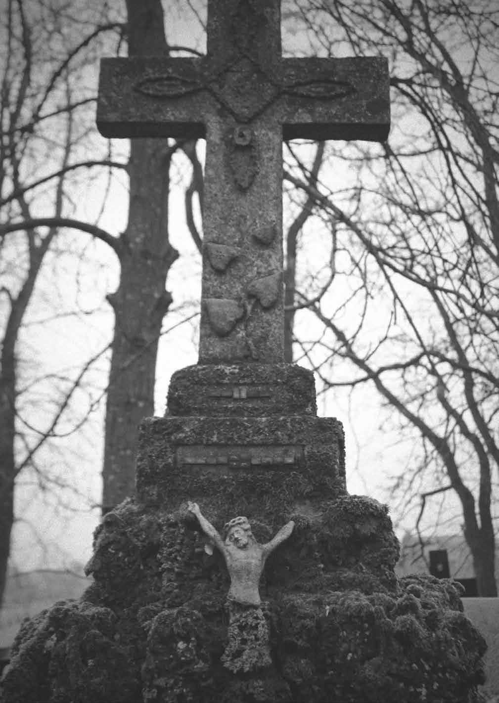 132 Agnieszka Chwieduk Agnieszka Chwieduk Department of Ethnology and Cultural Anthropology Adam Mickiewicz University in Poznań Sites of memory and forgetting.