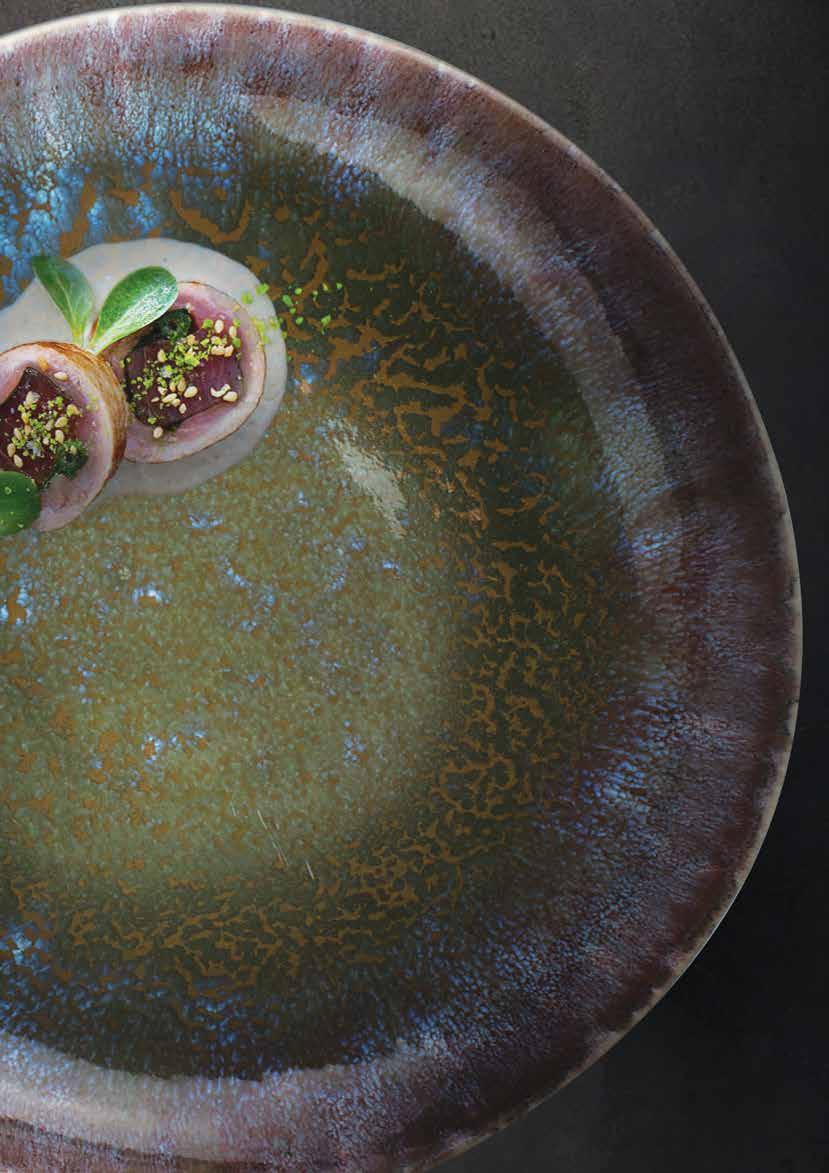 Kreatywność Yong to belgijska firma z ponad 60-letnim doświadczeniem w branży gastronomicznej. W małym belgijskim miasteczku Geel młodzi projektanci łączą kreatywność z potrzebami rynku.