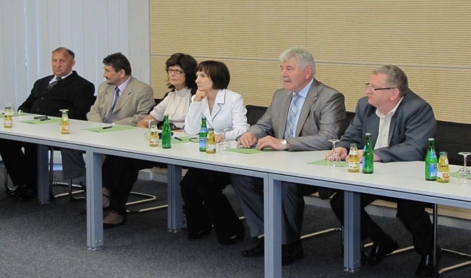 Stowarzyszenia Miast Partnerskich Nysy, młodzież z Gimnazjum nr 3, członkowie