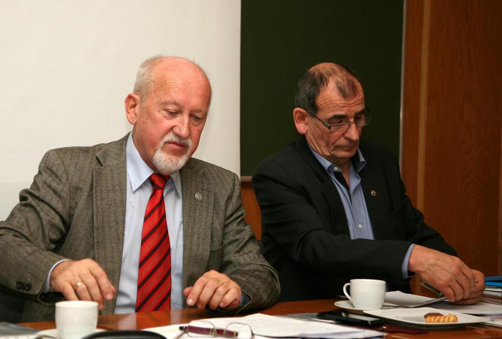 Siuda. Radzenie sobie przez oddział ze sprawami finansami opracuje Skarbnik Jarosław Kaszewski, który także przekaże do Biura Zarządu Głównego odpis z zebranych składek.