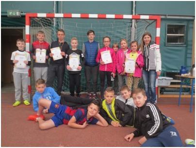 WIADOMOŚCI SPORTOWE 11 kwietnia w Budziszowie Wielkim odbył się Finał Strefowy Wiosennych Biegów Przełajowych w ramach XVIII Dolnośląskich Igrzysk LZS i Mieszkańców Wsi i Miast.
