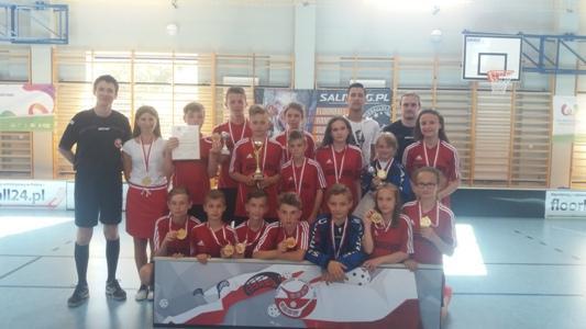 Olszewska, Kacper Gutkowski,Gabrysia Lazarek, Bartek Łysiak, Ala Woźniak, Kacper
