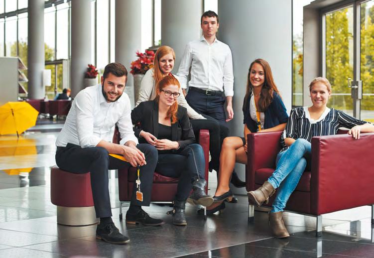 DHL Global Forwarding jako pierwsza firma w Polsce pozytywnie ukończył proces odnowienia Certyfikatu Upoważnionego