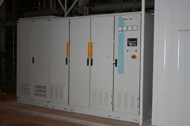 98 Zeszyty Problemowe Maszyny Elektryczne Nr 89/2011 oraz tranzystorami IGBT jako zaworami mocy.