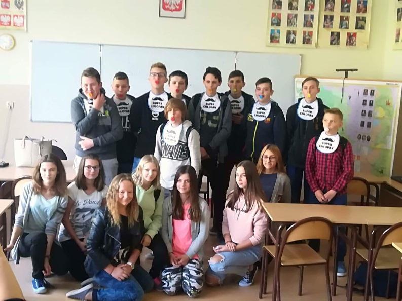 Gazetka Gimnazjum Świętego Wojciecha w Makowie - 9 - Z okazji dnia chłopaka w naszej szkole, jak co roku odbył się konkurs, którego bohaterami była męska część naszego