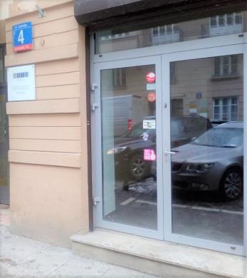 poz.6 ul. Lwowska 4 pow. 81,75 m 2 Zdjęcia lokalu Przydatne adresy/telefony 1.