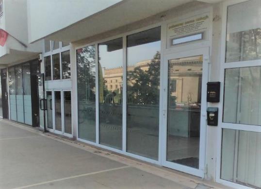 poz. 9 ul. E. Plater 47 pow. 48,23 m 2 Zdjęcia lokalu Przydatne adresy/telefony 1. Administracja Domów Komunalnych nr 2, ul.