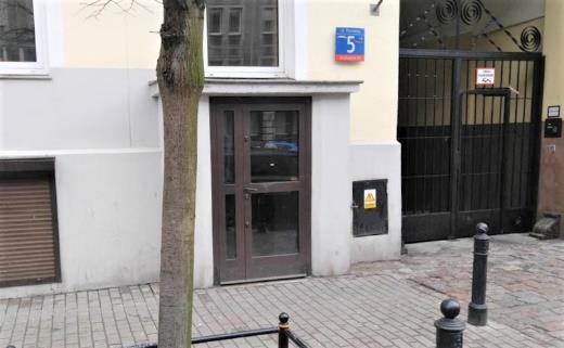 Wilcza 38a obejrzenia lokalu, odbioru kopii rzutów lokalu, opłat za media, informacji o stanie technicznym lokalu