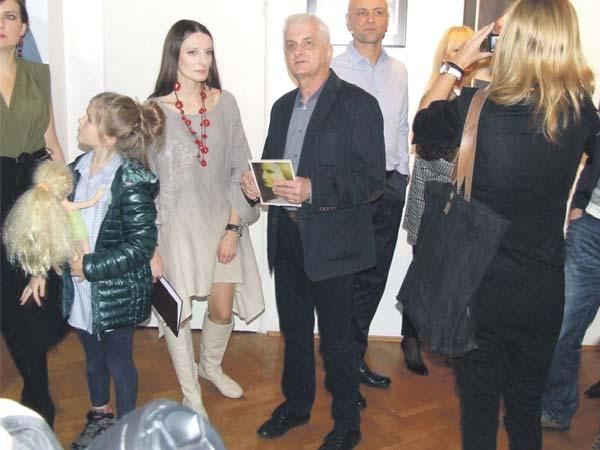 Rodzina Magdalena Wójcik znana nie tylko na Podlasiu malarka, z ogromnym dorobkiem artystycznym, która prezentowała swoje prace w wielu galeriach, udostępniła odbiorcom kilkadziesiąt indywidualnych