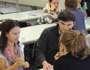 Lehrerfortbildung: Simulation einer Europäischen Parlamentssitzung Szkolenie dla nauczycieli: Symulacja posiedzenia Parlamentu Europejskiego Lehrkräfte von weiterführenden Schulen laden wir am 15.