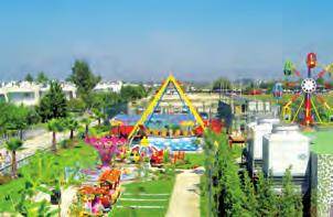 POKOJE: w 4 budynkach: 226 pokoi standardowych (3 dla niepełnosprawnych), 26 pokoi deluxe z jacuzzi, 52 pokoje rodzinne (2 pokoje);
