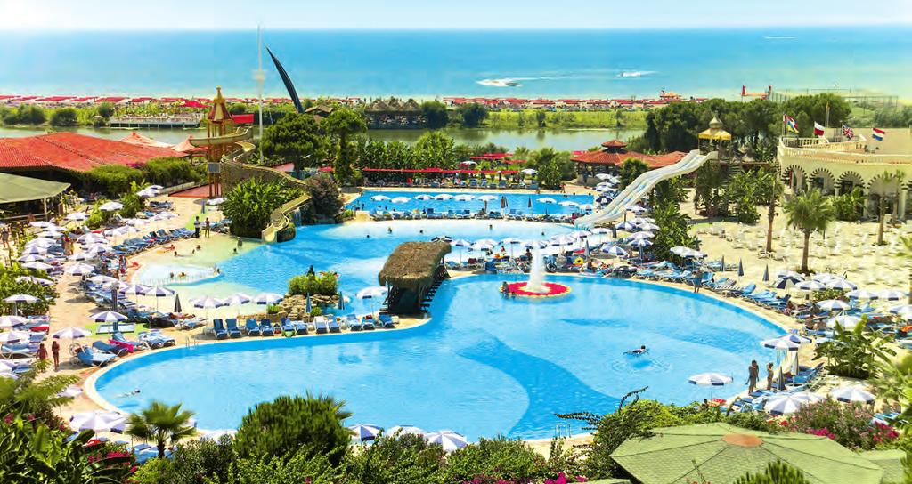 lekcje tenisa, tenis stołowy, rzutki, szachy, bilard, minigolf, badminton, koszykówka, siatkówka plażowa, miniboisko do piłki nożnej, grupowe lekcje golfa,