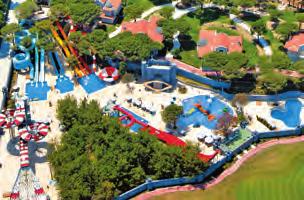 PLAŻA: przy hotelu, prywatna, piaszczysta, 300 m długości. Parasole, leżaki i ręczniki bezpłatne.