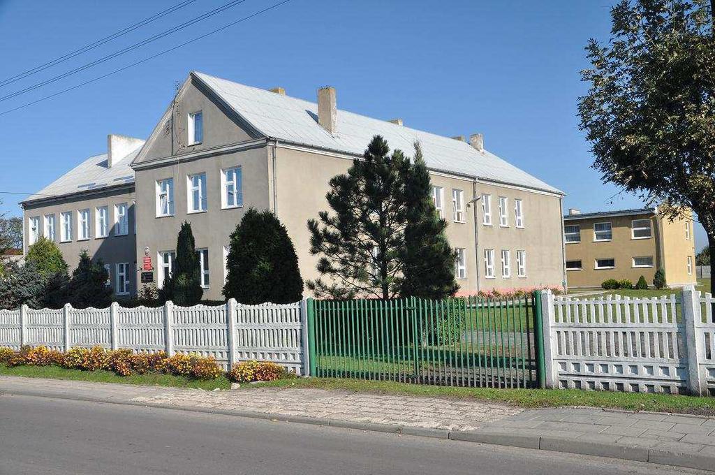 ZESTAWIENIE WYNIKÓW NAUCZANIA I okres 20012/2013 NR 1/29 Styczeń 2013 ŚREDNIA 5 4 3 2 1 0 4,29 4,13 3,97 3,7 3,54 3,46 3,33 3,28