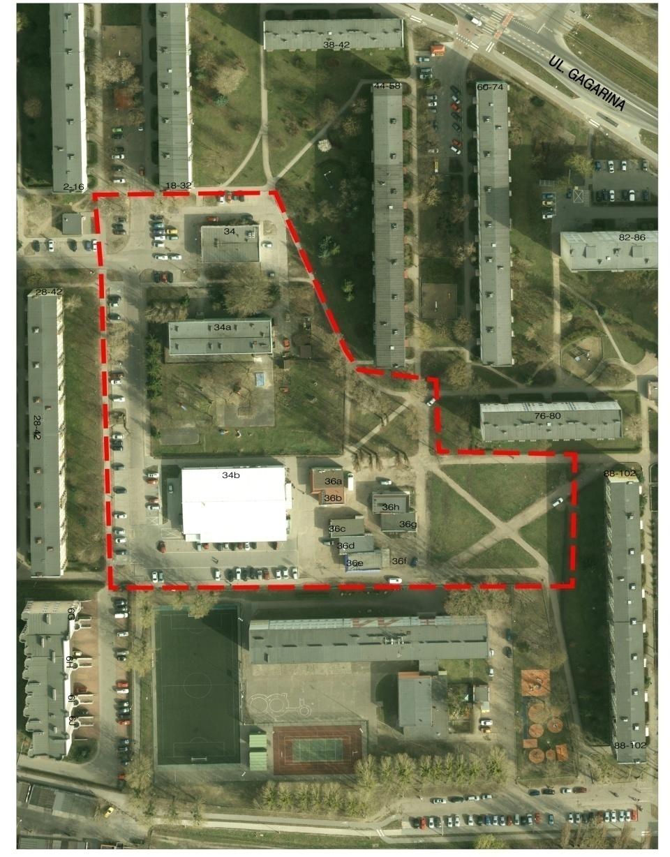 Podczas spotkania z wykorzystaniem map, uczestnicy konsultacji przedstawiali propozycje i dyskutowali na temat tego, jak urządzić wspólna przestrzeń (głównie pod kątek komunikacyjnym), aby