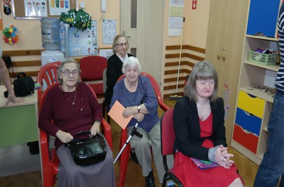 SPOTKANIA MIESZKAŃCÓW DOMU WIGILIJNE Reprezentacja mieszkańcy Domu w dniu 14.12.2016r. uczestniczyła w Spotkaniu Wigilijnym Pana Prezydenta z Radomskimi Organizacjami Pozarządowymi.
