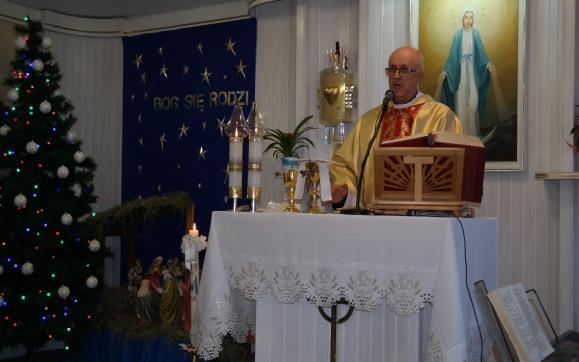 O godz. 12.30 rozpoczęliśmy Wigilię Bożego Narodzenia od wspólnej modlitwy, komunii św.