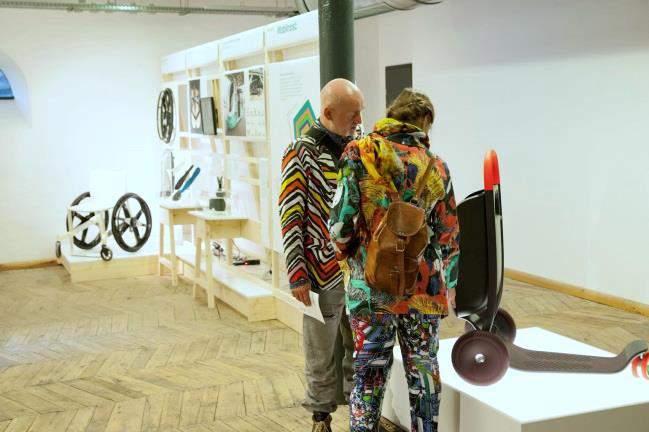 Wystawę podzielono na 6 sekcji: Starość,