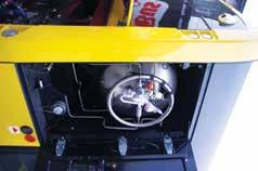 W odróżnieniu od autobusów elektrycznych z Kutna i z Bolechowa (poza autobusami Urbino 18 electric dla Brunszwiku) w nowym Solbusie zastosowano silniki elektryczne, montowane w piastach kół.