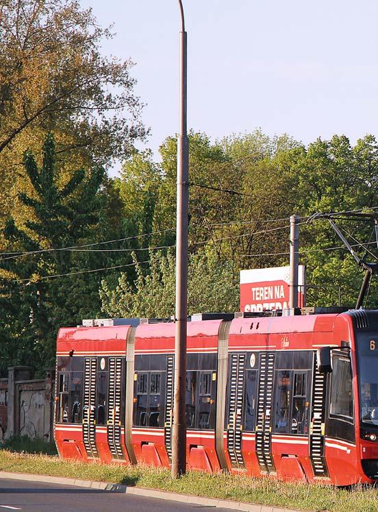 Na gruncie przepisów ustawy o gospodarce komunalnej dopuszczalne jest scedowanie uprawnienia do ustalania cen i opłat za usługi przewozowe w publicznym transporcie zbiorowym przez organ stanowiący