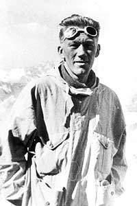 (1939-44, z Justynem Wojsznisem jako p.o. 1940-44). Ostatni przed wojną Nadzwyczajny Walny Zjazd KW PTT odbył się 12 marca 1939 - następny zapowiedziano na 10 września.