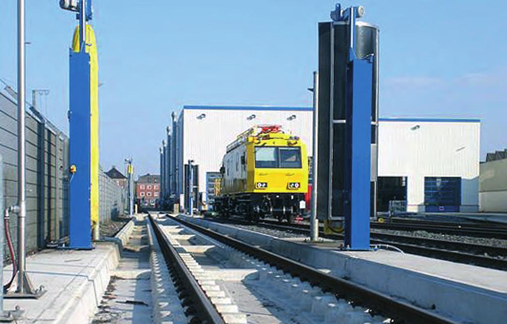 Zabrudzone pop³uczyny zostaj¹ wychwycone przez uformowane w kszta³cie korytek i powleczone prefabrykowane elementy