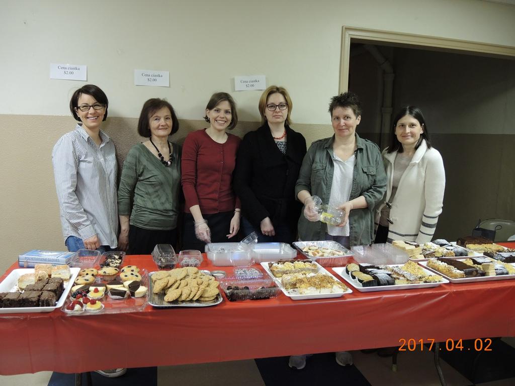 W wiosennym BAKE SALE wzięły udział 73 rodziny (23 rodziny oddały ciasto, 51 rodzin złożyło donacje).