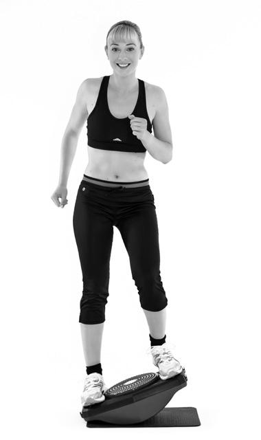 Trainingsbändern F B BALANCE-BOARD WITH HANDLES C PRESS-UP BOARD MIT EXERCISE BANDS G Hergestellt