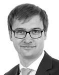 Uzyskał także tytuł magistra na kierunku Finanse i rachunkowość na Wydziale Zarządzania, Informatyki i Finansów Uniwersytetu Ekonomicznego we Wrocławiu ze specjalizacją analityka finansowa i