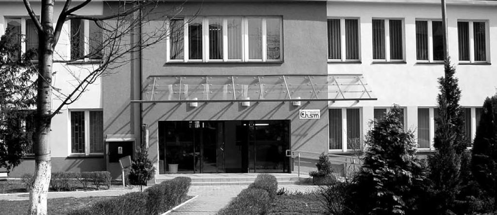 nr 03/2008 Wiadomości Spółdzielcze strona VII - wymiana i modernizacja instalacji elektrycznej i odgromowej w 32 budynkach 266.459 zł. - malowanie klatek schodowych w 24 budynkach 269.820 zł.