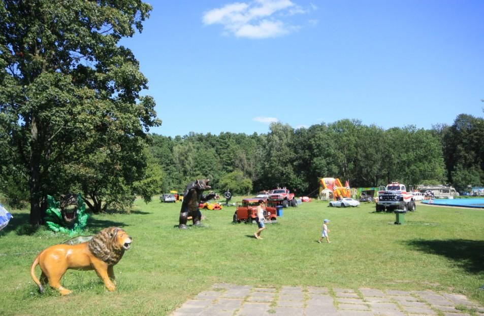 Zagrożenia dla celów ochrony krajobrazu ChPK Zabudowywanie strefy buforowej ChPK (!