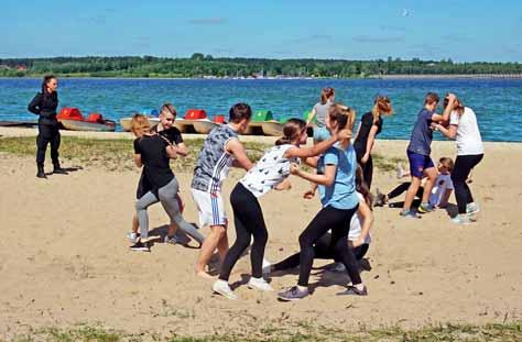 EDUKACJA Turniej Piłki Plażowej Ciebłowice CUP 2017 Miłośnicy piłki plażowej spotkali się na stadionie sportowym w Ciebłowicach Dużych na IX turnieju piłki plażowej Ciebłowice Cup, w dniach 15 16