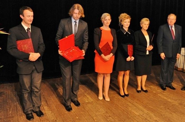 Laureatami tegorocznej