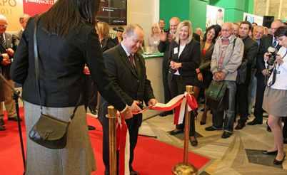 Kampania Systemu DOKUMENTY ZASTRZEŻONE na Forum Finansowym Twoje Pieniądze W dniach 13-15.10.2011 r. w Pałacu Kultury i Nauki odbyło się XVII Forum Finansowe TWOJE PIENIĄDZE.