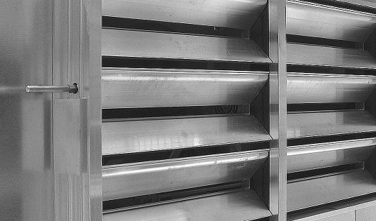 KLSIK gaskets and sealing are used to ensure perfect casing tightness and sound insulation. ll doors are hinged and equipped with handles which can be locked.