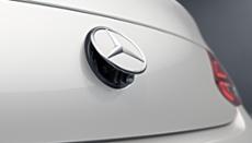 Silnik Mercedes-AMG C 43 4MATIC Cabriolet Rozmiar opon - przód Rodzaj skrzyni biegów Liczba/Układ cylindrów Moc 325 80 225/45 ZR18 95Y XL 245/40 ZR18